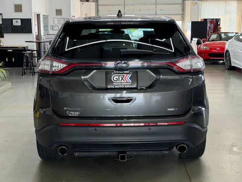 Used 2017 Ford Edge SE AWD/4WD image 3
