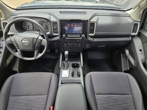 Certified 2024 Nissan Frontier SV w/ Technology Package AWD/4WD image 18