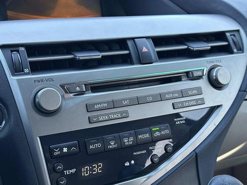 Used 2011 Lexus RX 350 2WD w/ Luxury Pkg image 14