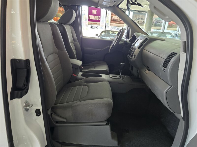 Used 2021 Nissan Frontier S RWD image 14