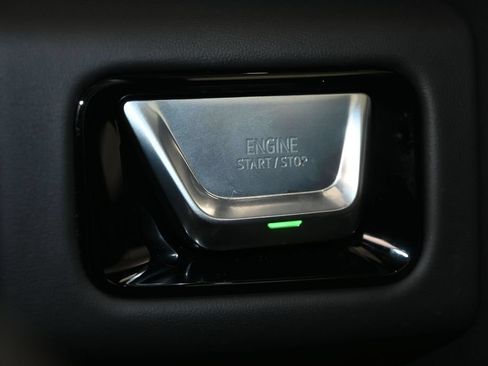 Used 2026 GMC Yukon XL AT4 Ultimate AWD/4WD image 17