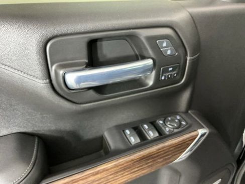 Used 2021 Chevrolet Silverado 1500 High Country AWD/4WD image 12