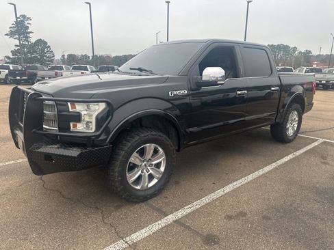Used 2015 Ford F150 Platinum w/ Equipment Group 701A Luxury image 2