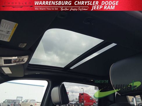 Used 2025 RAM 1500 Laramie w/ Sport Appearance Package image 30