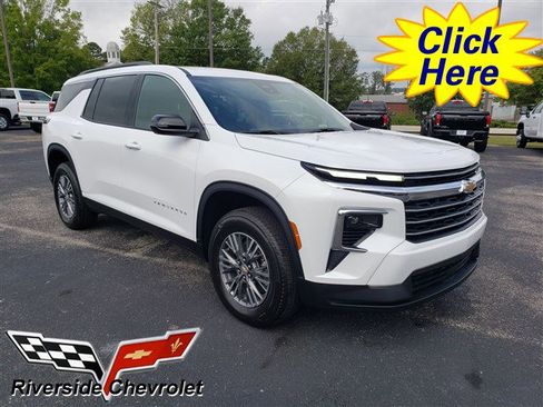 New 2026 Chevrolet Traverse LT w/ LPO, Floor Liner Package image 1