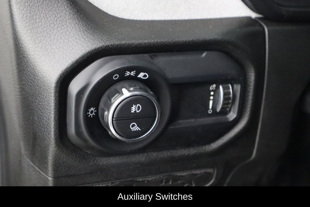 Used 2025 Jeep Gladiator Sport AWD/4WD image 22