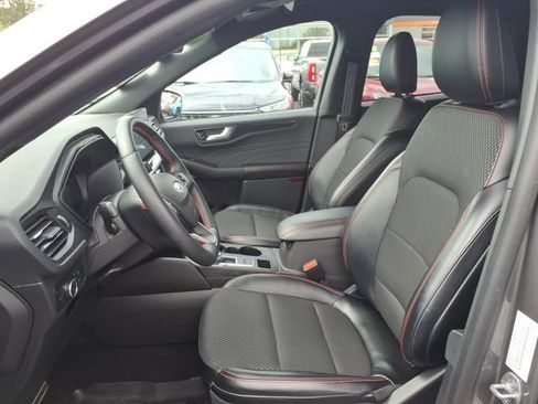 Certified 2024 Ford Escape ST-Line w/ Tech Pack #1 AWD/4WD image 15