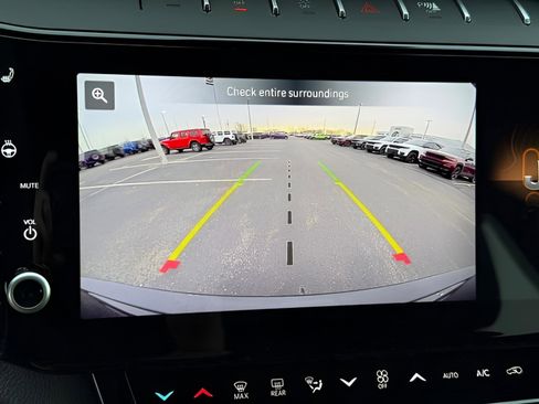 New 2026 Jeep Grand Cherokee Altitude AWD/4WD image 26