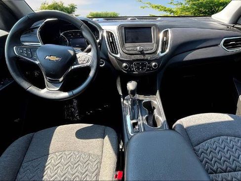 Used 2023 Chevrolet Equinox LT w/ Driver Convenience Package image 15