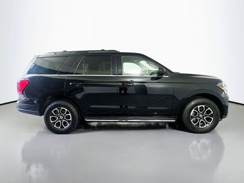 Used 2023 Ford Expedition XLT AWD/4WD image 8