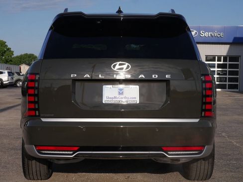 Used 2026 Hyundai Palisade Calligraphy FWD image 16