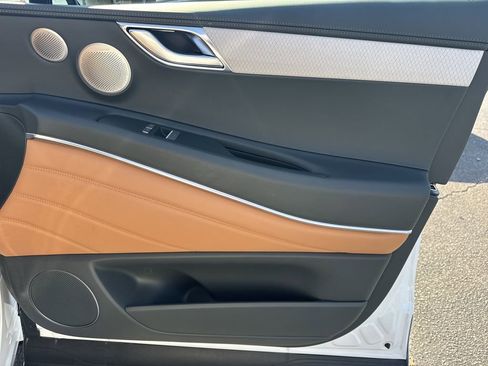 Used 2025 Genesis GV80 3.5T Prestige image 14