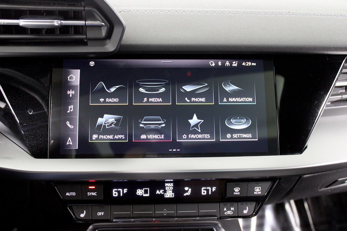 Used 2022 Audi A3 2.0T Premium Plus w/ Premium Plus Package FWD image 19