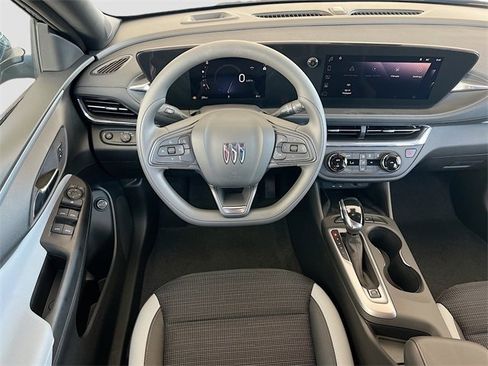 New 2026 Buick Envista Preferred image 16