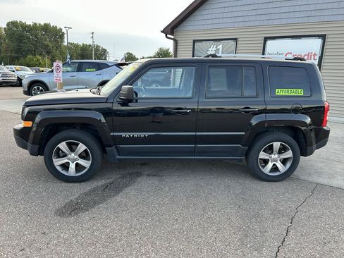 Used 2017 Jeep Patriot High Altitude AWD/4WD image 8