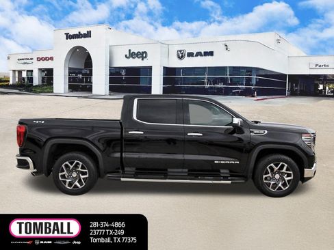 Used 2023 GMC Sierra 1500 SLT w/ SLT Premium Package image 8