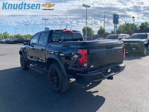 Used 2024 Chevrolet Colorado Trail Boss w/ LPO, Dark Essentials Package AWD/4WD image 5
