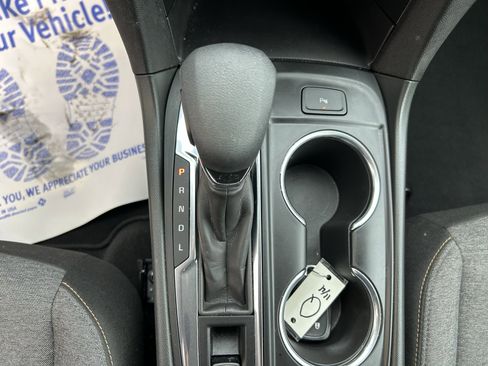 Used 2023 Chevrolet Equinox LT w/ Driver Convenience Package image 30