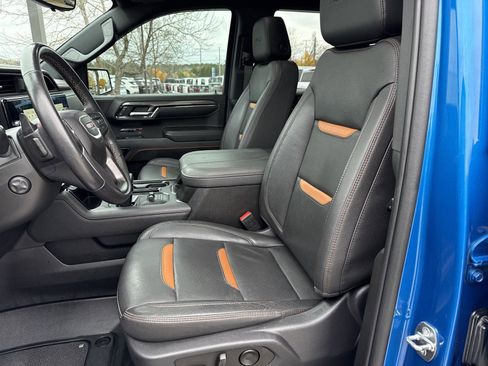 Used 2023 GMC Sierra 1500 AT4 w/ AT4 Premium Package image 12