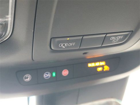 Certified 2025 Cadillac CT4 Luxury image 25