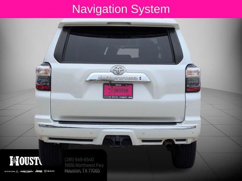 Used 2020 Toyota 4Runner SR5 Premium image 4