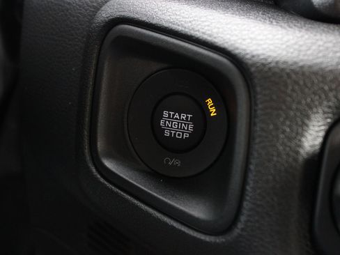 New 2026 Jeep Gladiator Sport AWD/4WD image 32