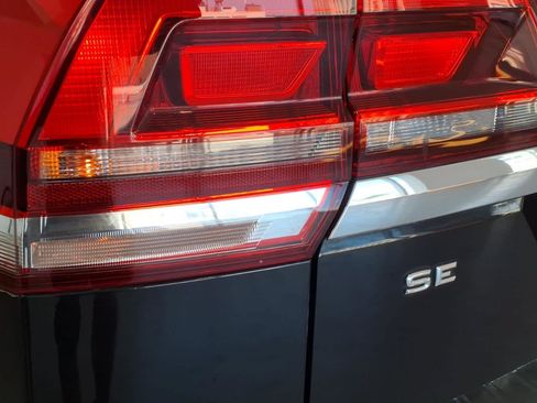 Used 2019 Volkswagen Atlas SE w/ Panoramic Sunroof Package AWD/4WD image 10
