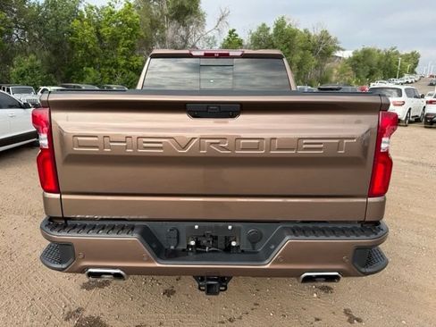 Used 2019 Chevrolet Silverado 1500 High Country w/ Technology Package AWD/4WD image 5