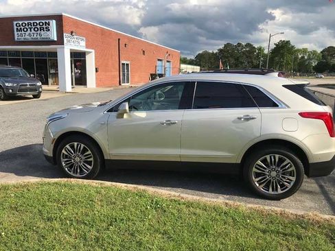 Used 2017 Cadillac XT5 Premium Luxury w/ Driver Assist Package AWD/4WD image 2