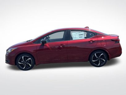 New 2025 Nissan Versa SR w/ Trunk Package