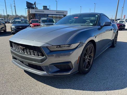 Used 2025 Ford Mustang Premium RWD image 8