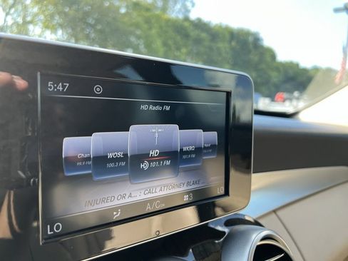 Used 2018 Mercedes-Benz C 300 4MATIC Sedan image 13