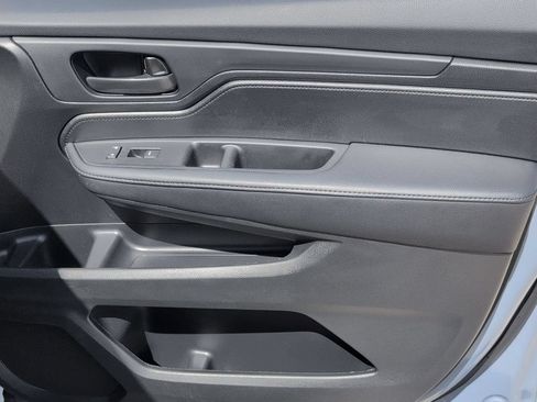 Used 2025 Honda Odyssey Sport-L image 32