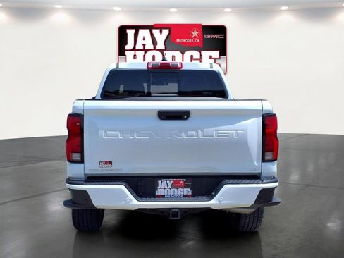Used 2024 Chevrolet Colorado LT w/ LT Convenience Package III AWD/4WD image 5