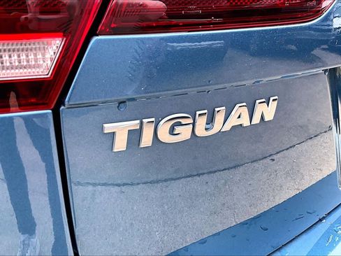 Used 2019 Volkswagen Tiguan S FWD image 30
