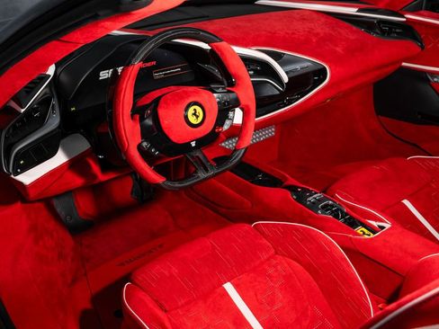 Used 2022 Ferrari SF90 Spider AWD/4WD image 31