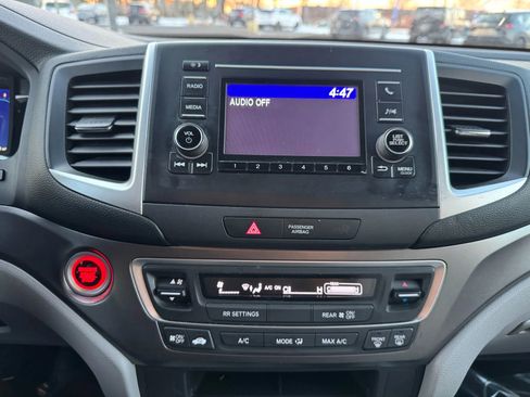 Used 2019 Honda Pilot LX image 25