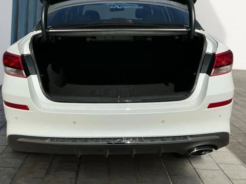 Used 2019 Kia Optima LX image 19