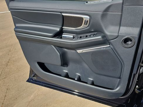 New 2026 Ford Expedition Max Platinum image 35