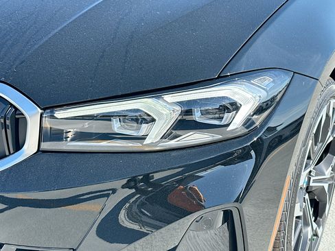 New 2025 BMW 330i Sedan w/ Convenience Package image 30