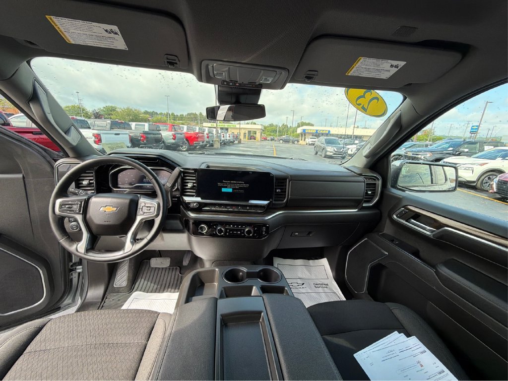 Used 2023 Chevrolet Silverado 1500 LT AWD/4WD image 25