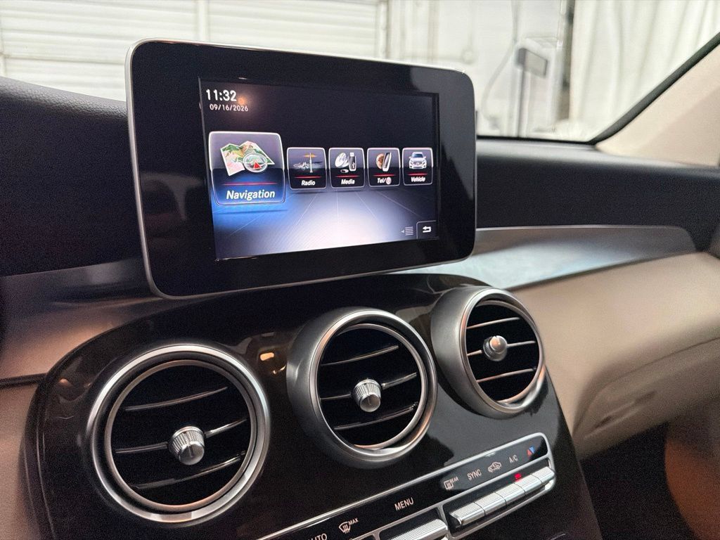 Certified 2017 Mercedes-Benz GLC 300 image 14