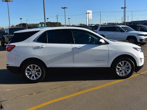 Used 2019 Chevrolet Equinox LT image 4