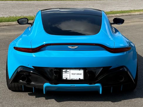 Used 2019 Aston Martin V8 Vantage Coupe RWD image 6