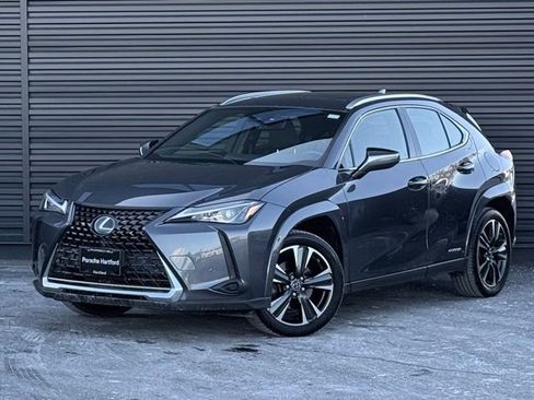 Used 2022 Lexus UX 250h w/ Premium Package image 12