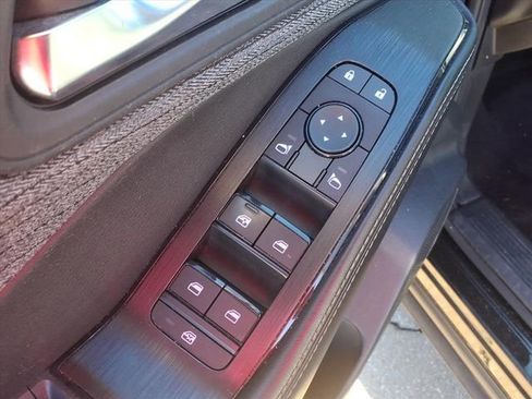 Used 2023 Nissan Rogue SV image 20