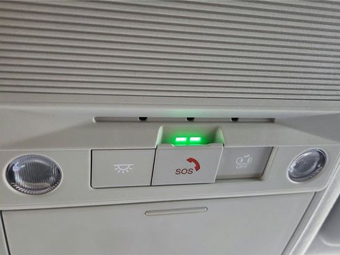 New 2026 Nissan Kicks SR w/ Cold Weather Package image 26