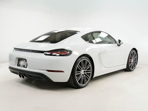 Used 2025 Porsche 718 Cayman S w/ Premium Package RWD image 10