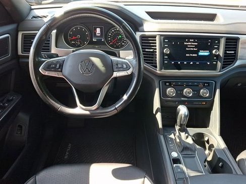 Used 2020 Volkswagen Atlas Cross Sport SE FWD image 11