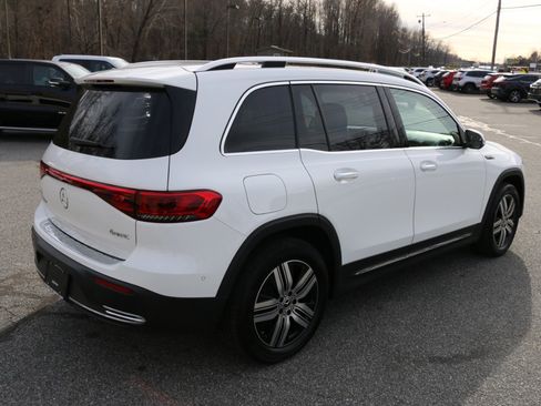 Used 2023 Mercedes-Benz EQB 300 4MATIC image 8